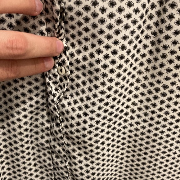 Patterned Blouse - Picture 4 of 8